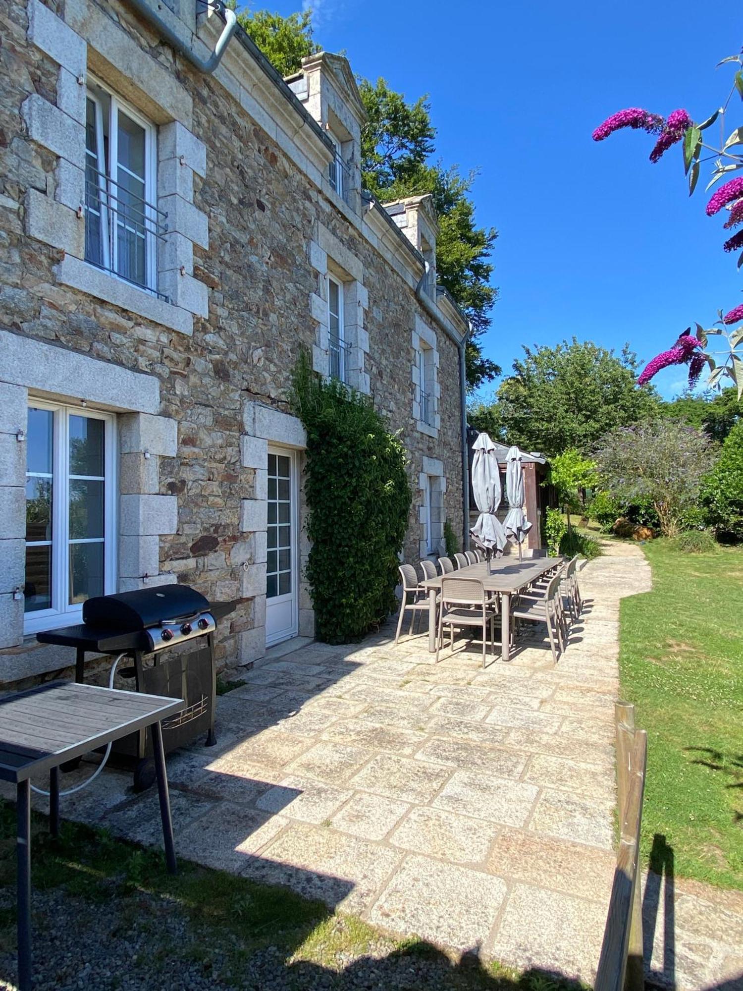 Hostal Domaine De Lann Kerhuerh La Chapelle-Neuve  Exterior foto